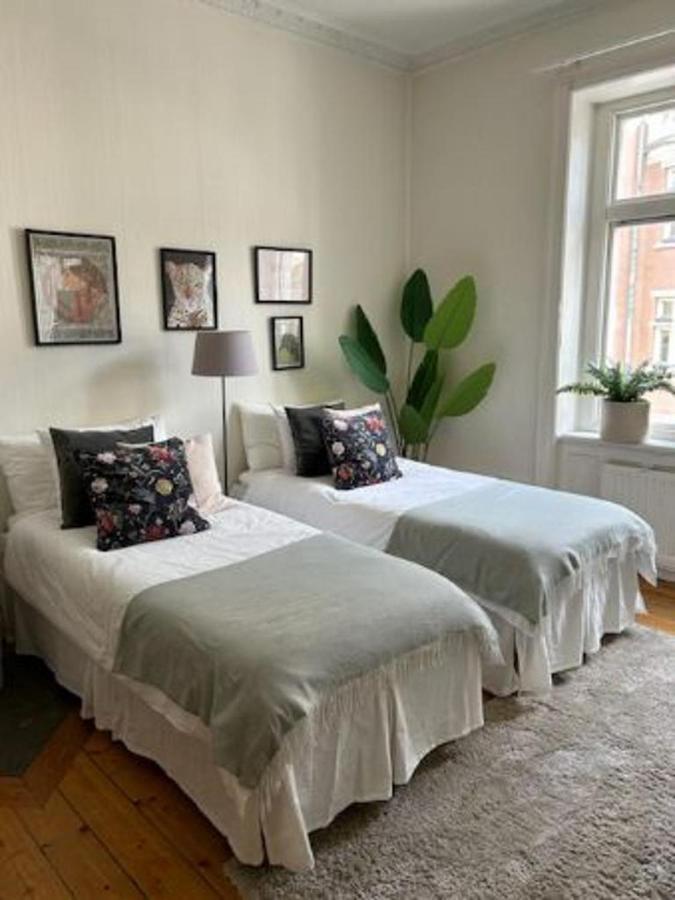Stockholm Loft Haven 3 Beds In A 1- Bedroom Gem - 917 Экстерьер фото